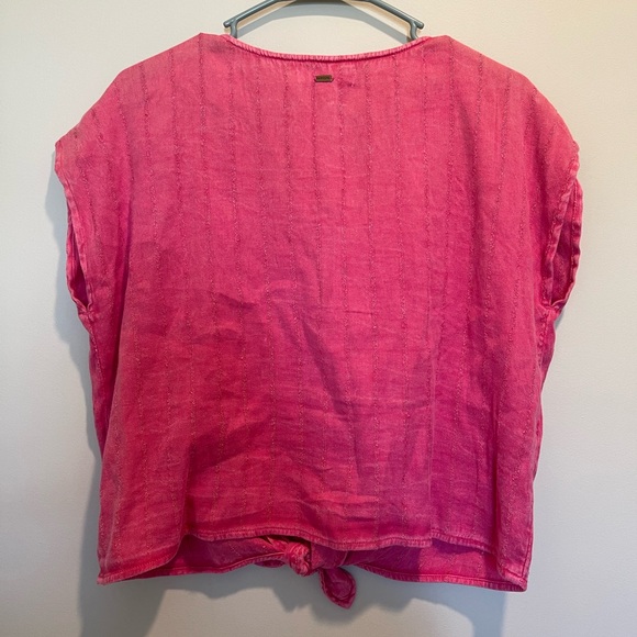 Pink Embroidered RIPCURL Button-Up Top - Picture 4 of 4